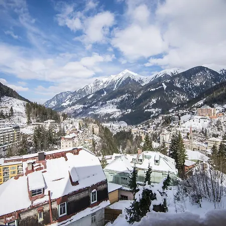Lavish Nearby Tourist Attractions