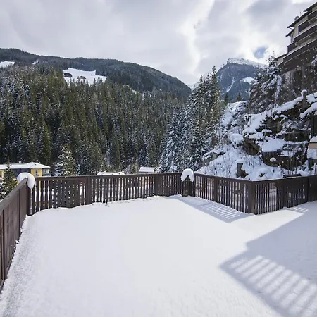 Apartment Lavish Nearby Tourist Attractions Bad Gastein