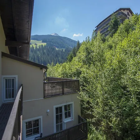 Lavish Nearby Tourist Attractions Apartment Bad Gastein