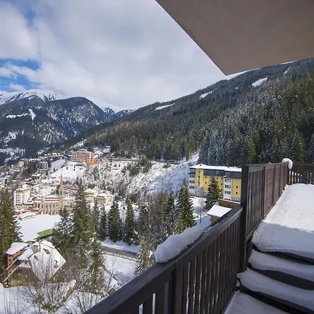 Apartment Lavish Nearby Tourist Attractions