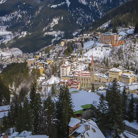 Apartment Lavish Nearby Tourist Attractions Bad Gastein