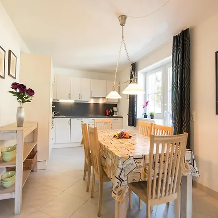 Apartment Lavish Nearby Tourist Attractions Bad Gastein