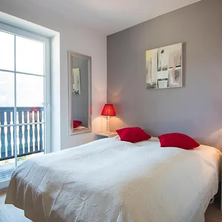 Lavish Nearby Tourist Attractions Apartment *